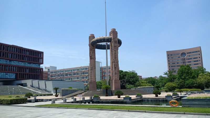 耐高温电容防鼓包，揭秘其选型与关键指标